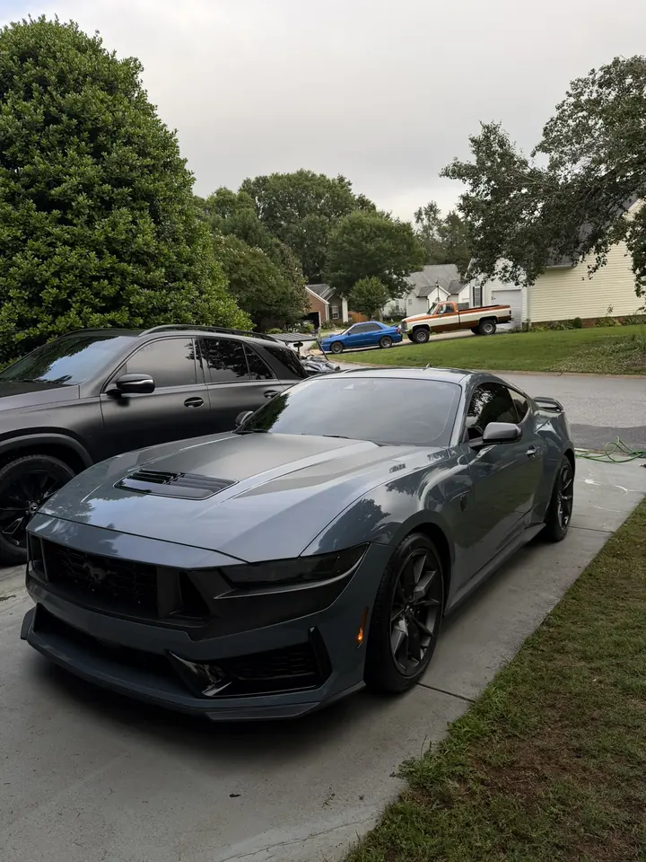 Ford Mustang Dark Horse